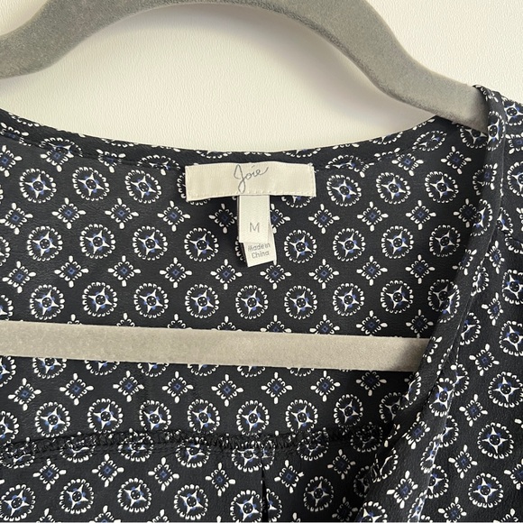 Joie Navy Blue Patterned 100% Silk Long Sleeve Blouse Women’s Size Medium - Picture 5 of 7